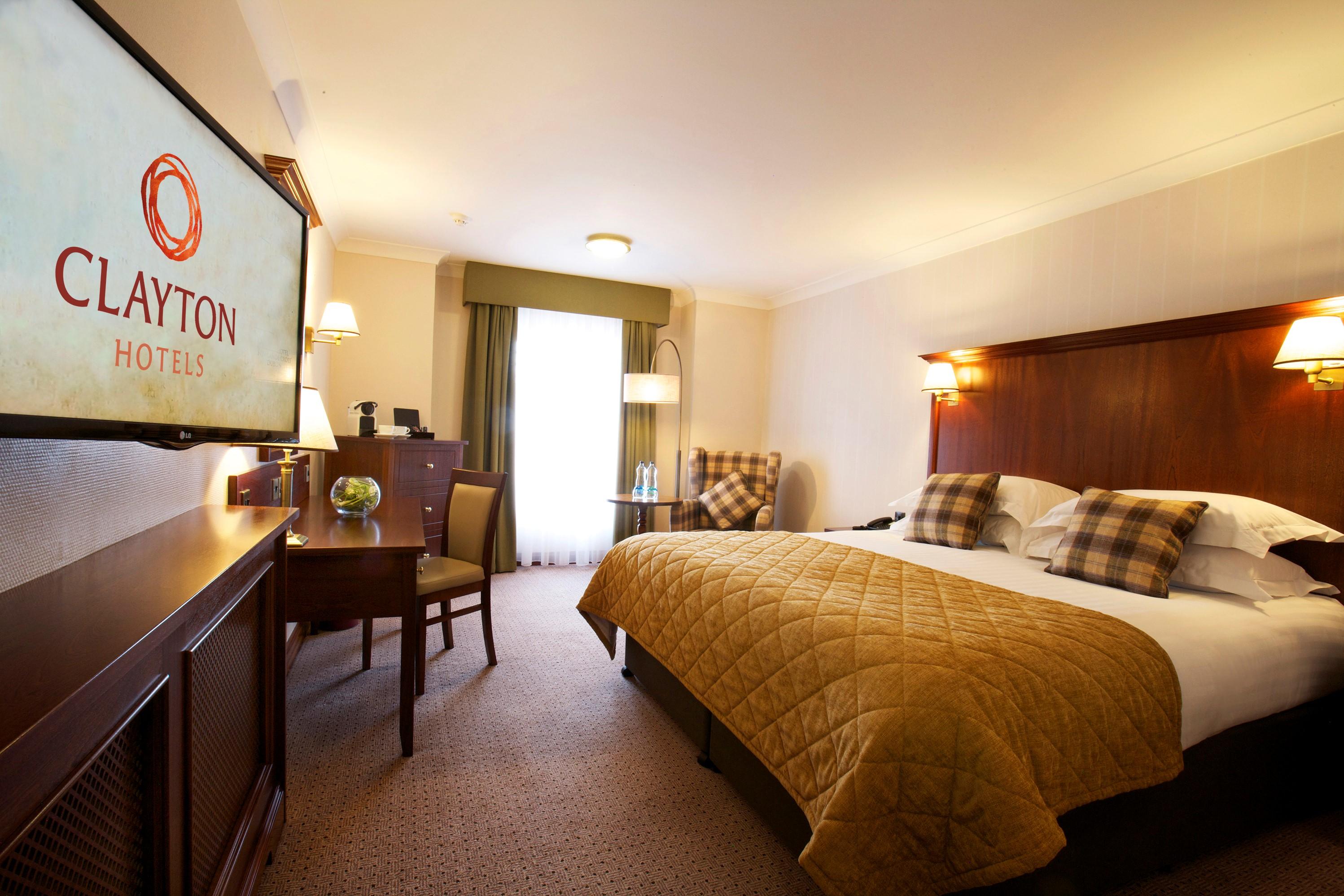 เคลย์ตัน โฮเต็ล บอลส์บริดจ์ Hotel ดับลิน ภายนอก รูปภาพ