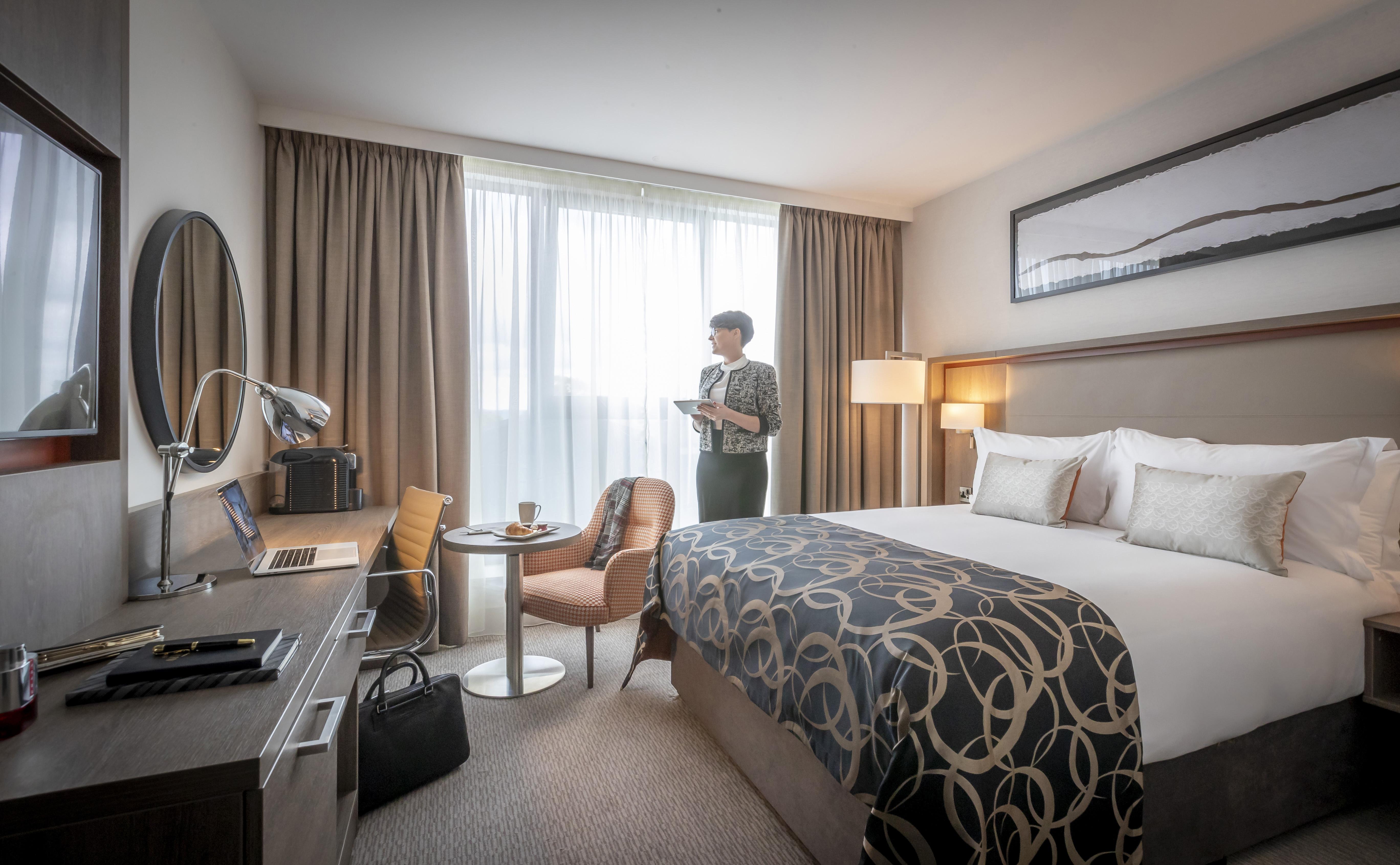 เคลย์ตัน โฮเต็ล บอลส์บริดจ์ Hotel ดับลิน ภายนอก รูปภาพ