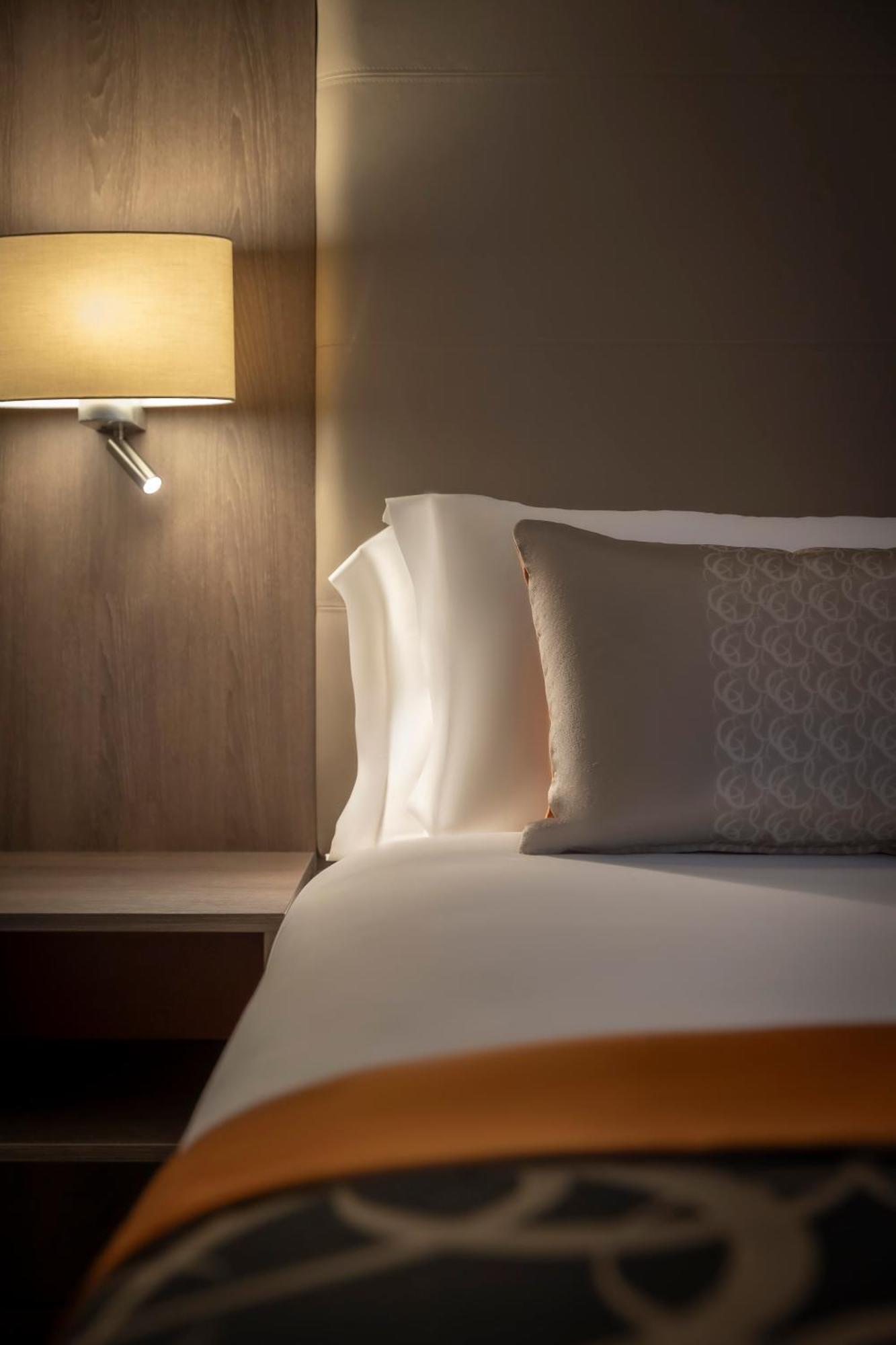 เคลย์ตัน โฮเต็ล บอลส์บริดจ์ Hotel ดับลิน ภายนอก รูปภาพ