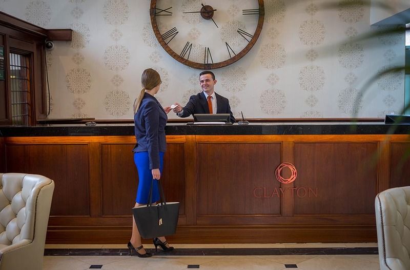 เคลย์ตัน โฮเต็ล บอลส์บริดจ์ Hotel ดับลิน ภายนอก รูปภาพ